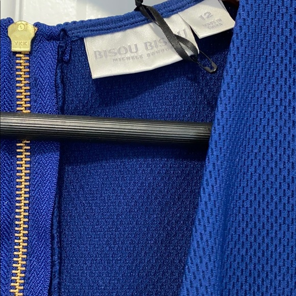 Flattering navy dress - Picture 2 of 5